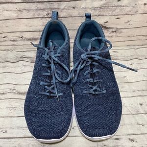 L.L. BEAN Blue Sneakers Size 7